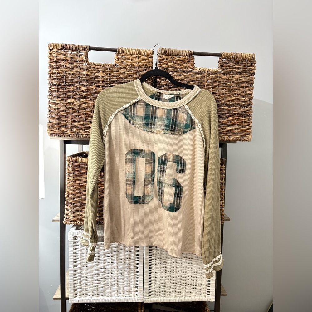 POL 06 Plaid Graphic Long Sleeve Shirt